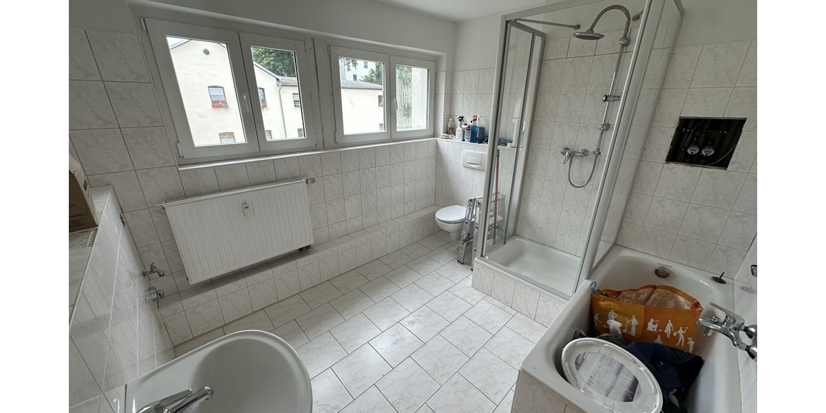 Neuer Fußboden und Wanne + Dusche! 2 Zimmer Wohnung in Langenberg - Etagenwohnung Gera Langenberg | Angebot:27040504