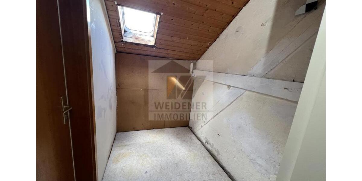 Dachgeschoßwohnung Weida - 2 Zimmer, 70 m&sup2;, 350&euro; | Angebot:22588811