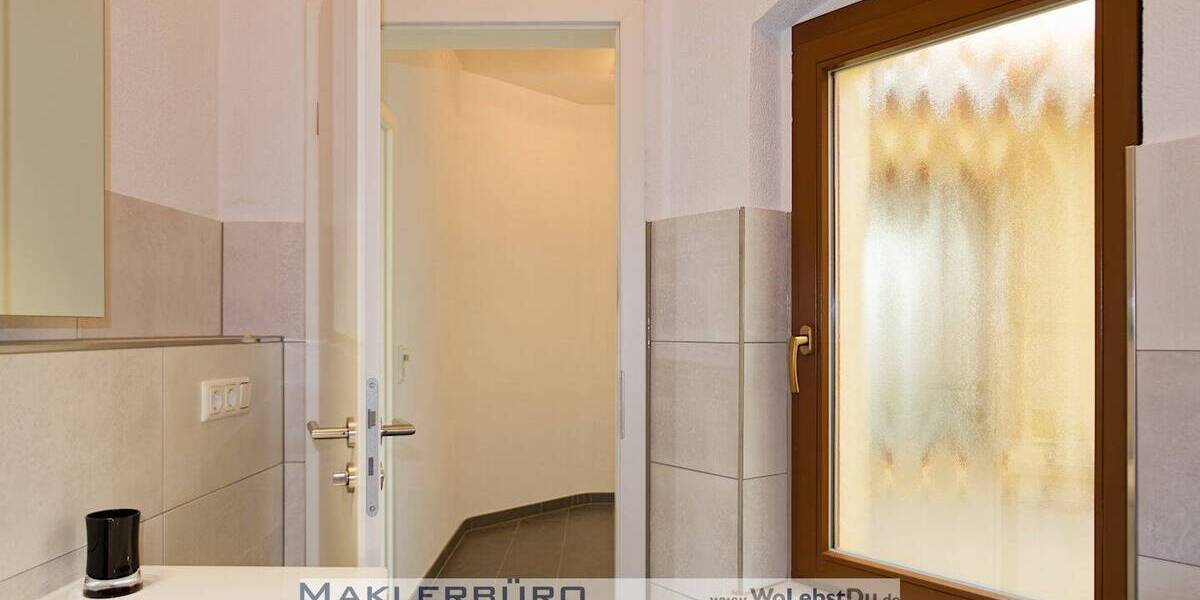 Etagenwohnung Greiz Irchwitz - 2 Zimmer, 85 m&sup2;, 600&euro; | Angebot:26879059