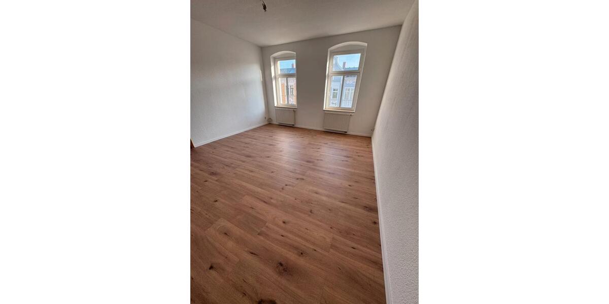 Etagenwohnung Gera Alt-Bieblach - 4 Zimmer, 101 m&sup2;, 646&euro; | Angebot:26605344