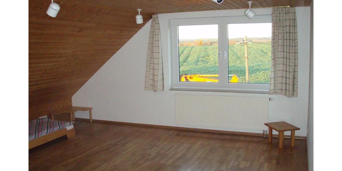Singleapartment in idyllischer, ruhiger Ortsrandlage ab November - Appartement Stadtroda | Angebot:27667451