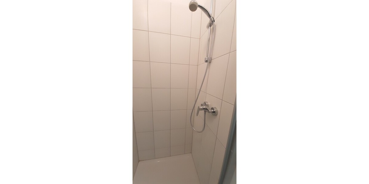 3-Zimmer-Wohnung 2. oder 3. OG, neu saniert, in ruhigem Wohnviertel Gera-Süd 3 zimmer