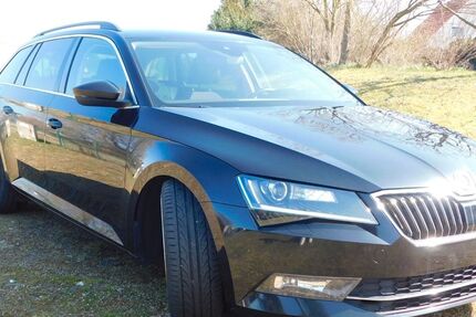 Skoda Superb 156.500 km 14.490 € Lucka 04613