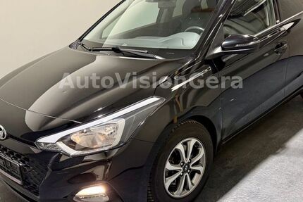Hyundai i20 34.255 km 13.399 &euro; Gera 07554