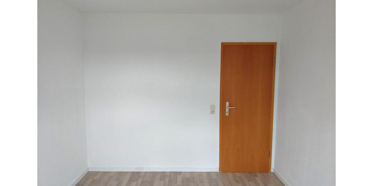 Dachgeschoßwohnung Elsteraue - 3.5 Zimmer, 85 m&sup2;, 470&euro; | Angebot:26233704