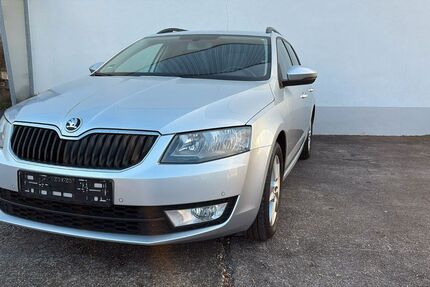 Skoda Octavia 151.746 km 9.999 &euro; Gera 07546