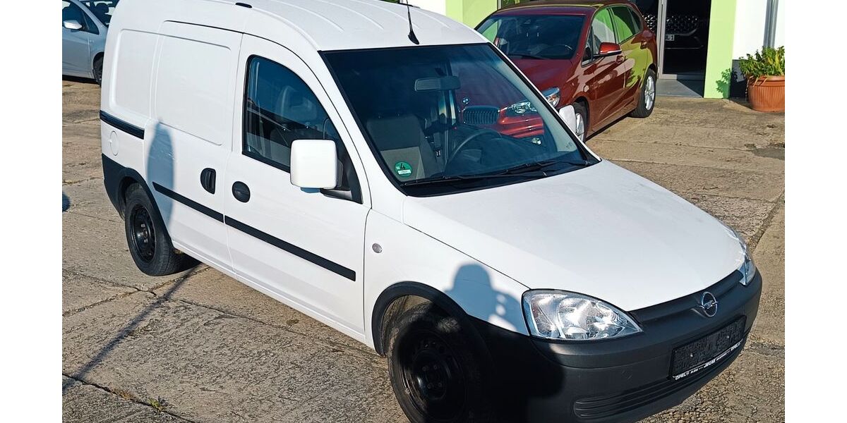 Opel Combo 50.000 km 5.998 &euro; Gera 07551