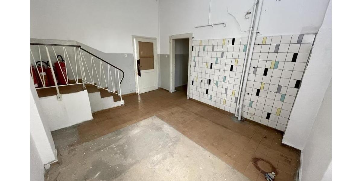 Schnäppchen! Großes Ladenlokal als Einzelhandel, Praxis oder Büro in Gera-Debschwitz zu vermieten ! - Gewerbeobjekt Gera Debschwitz | Angebot:26384349