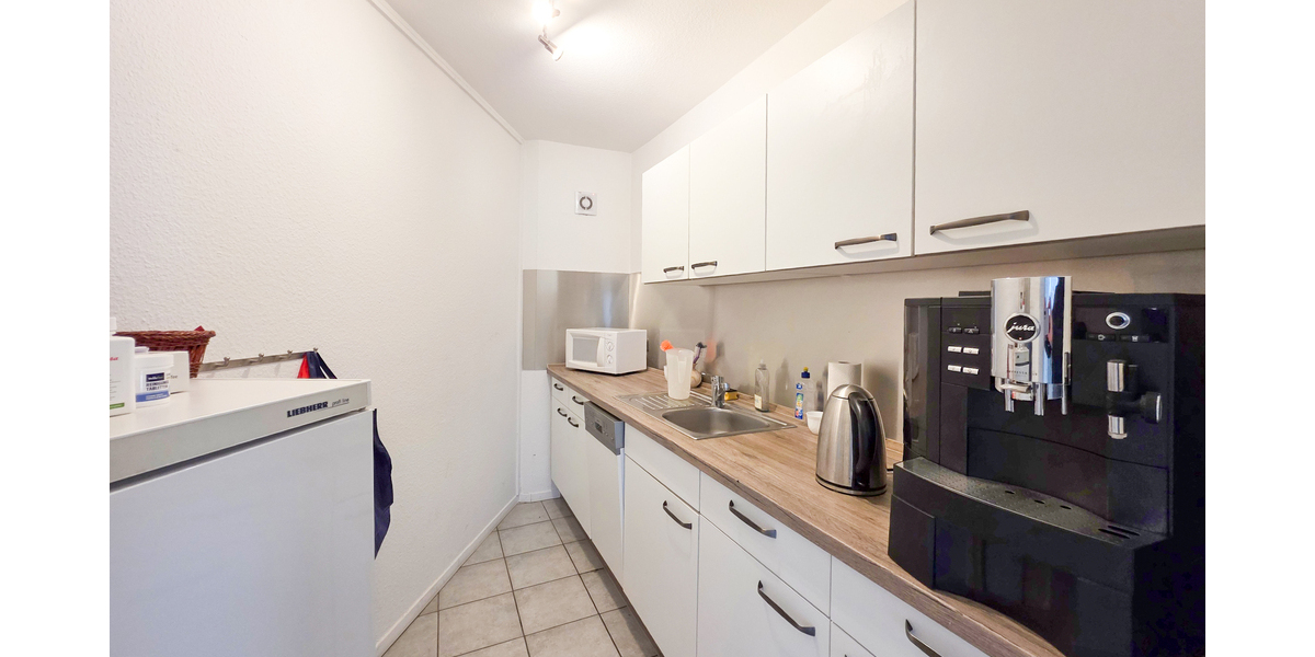 Vielseitiges Bürogebäude zum Verkauf in Gera – Schulungsräume, Parkplätze, gute Lage. - Gewerbeobjekt Gera Bieblach-Ost | Angebot:26237726