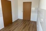 Etagenwohnung Crimmitschau - 4 Zimmer, 100 m&sup2;, 520&euro; | Angebot:24469695