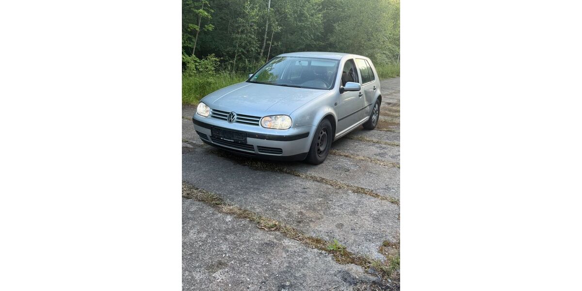 VW Golf 176.582 km 800 &euro; Greiz 07973