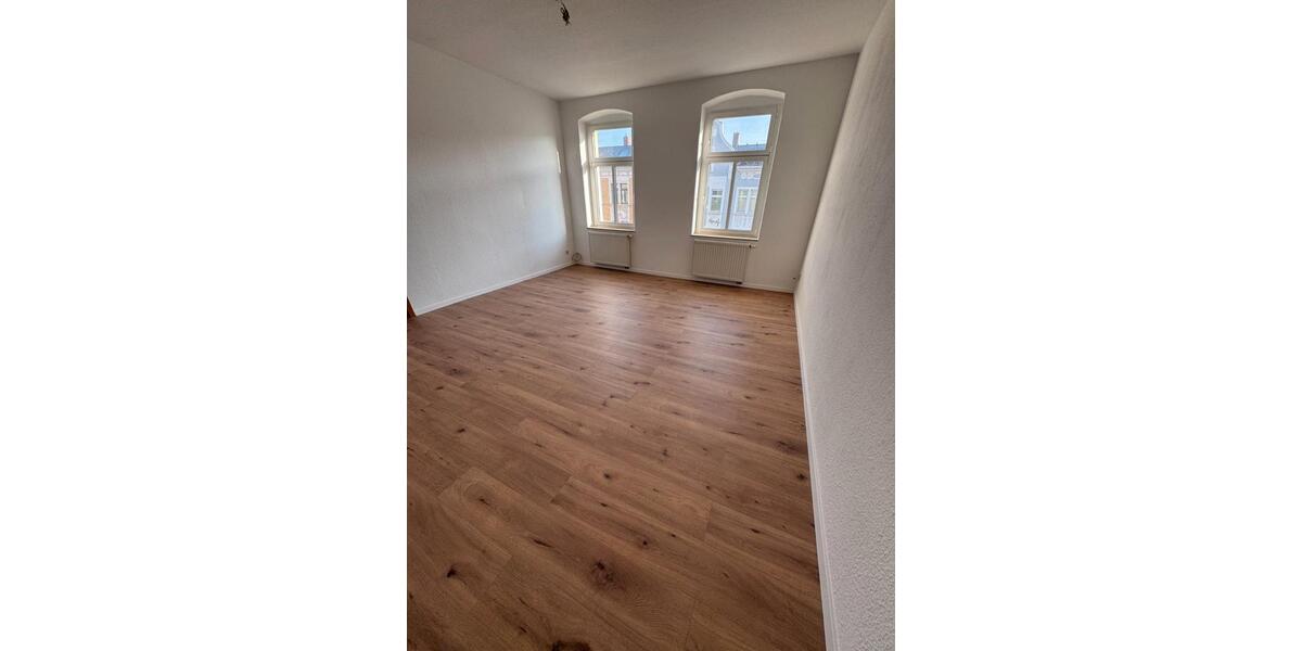 Etagenwohnung Gera Alt-Bieblach - 4 Zimmer, 100 m&sup2;, 646&euro; | Angebot:25995884