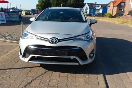 Toyota Avensis 100.600 km 14.999 € Hartmannsdorf 07613