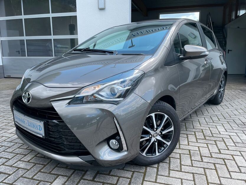 Toyota Yaris 31.632 km 13.490 € Altenburg 04600