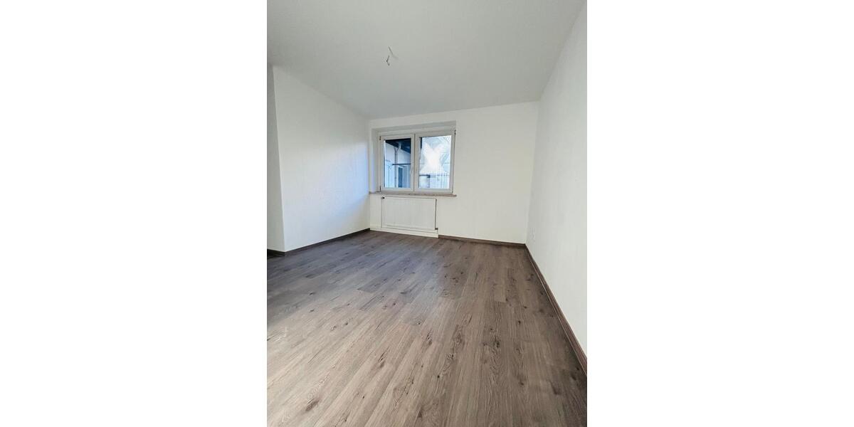 Erdgeschoßwohnung Meerane - 2 Zimmer, 50 m&sup2;, 339&euro; | Angebot:26650166