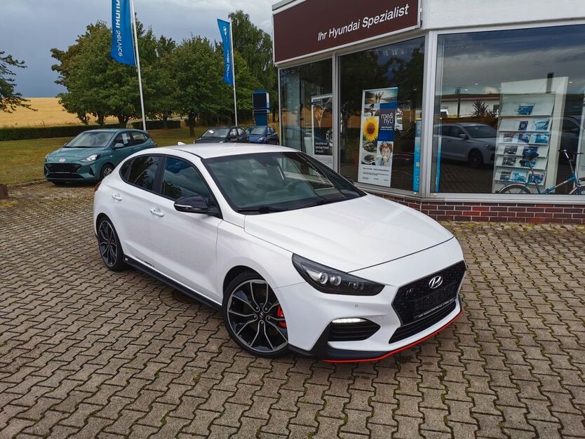 Hyundai i30 93.285 km 20.999 € Zeulenroda-Triebes 07950