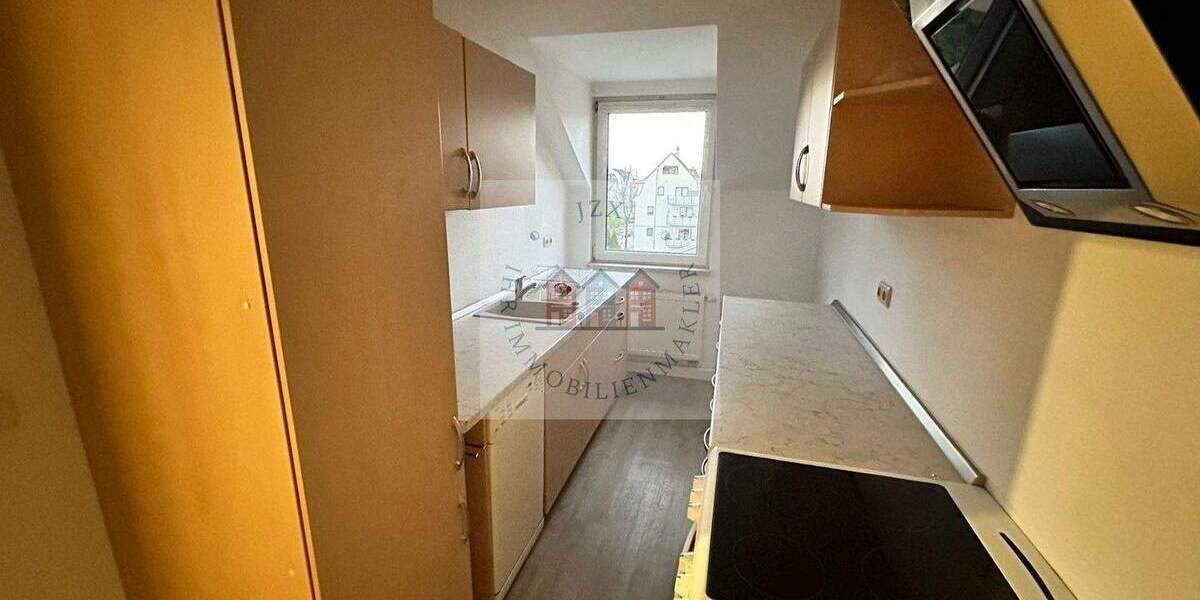 Etagenwohnung Gera Ostviertel - 3 Zimmer, 83 m&sup2;, 480&euro; | Angebot:25359875