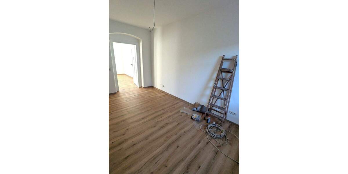 Etagenwohnung Eisenberg - 2 Zimmer, 45 m&sup2;, 420&euro; | Angebot:24689720