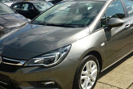 Opel Astra 85.000 km 10.900 € Gera 07548