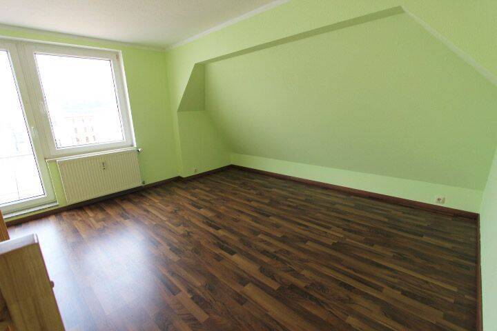 Etagenwohnung Gera Innenstadt - 4 Zimmer, 152 m&sup2;, 890&euro; | Angebot:26824943