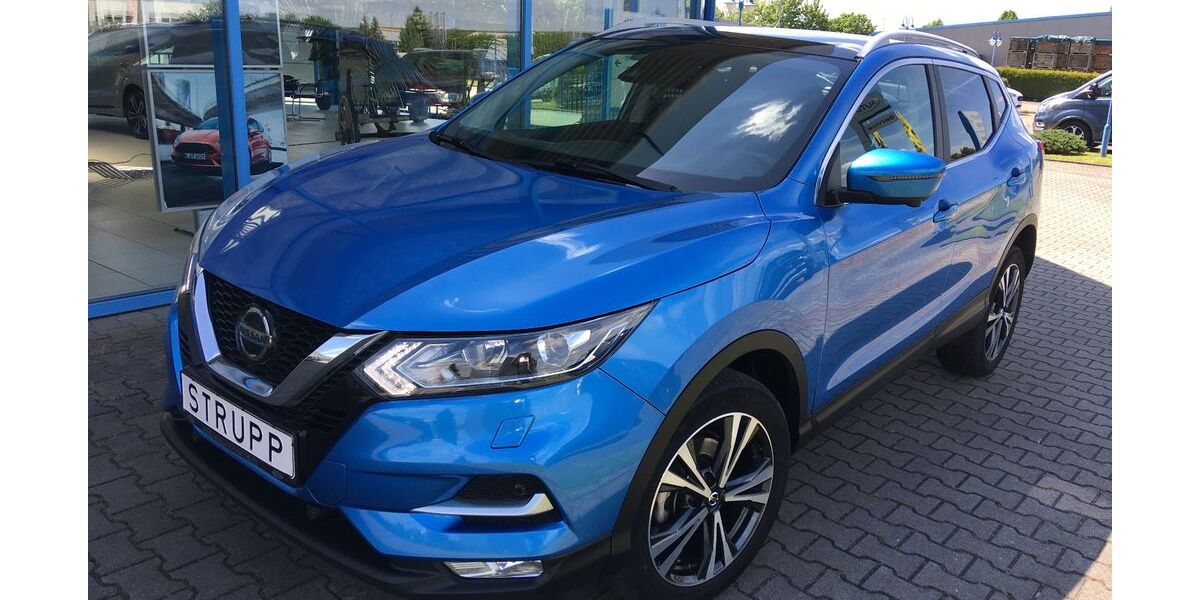 Nissan Qashqai 121.800 km 14.990 &euro; Triptis 07819