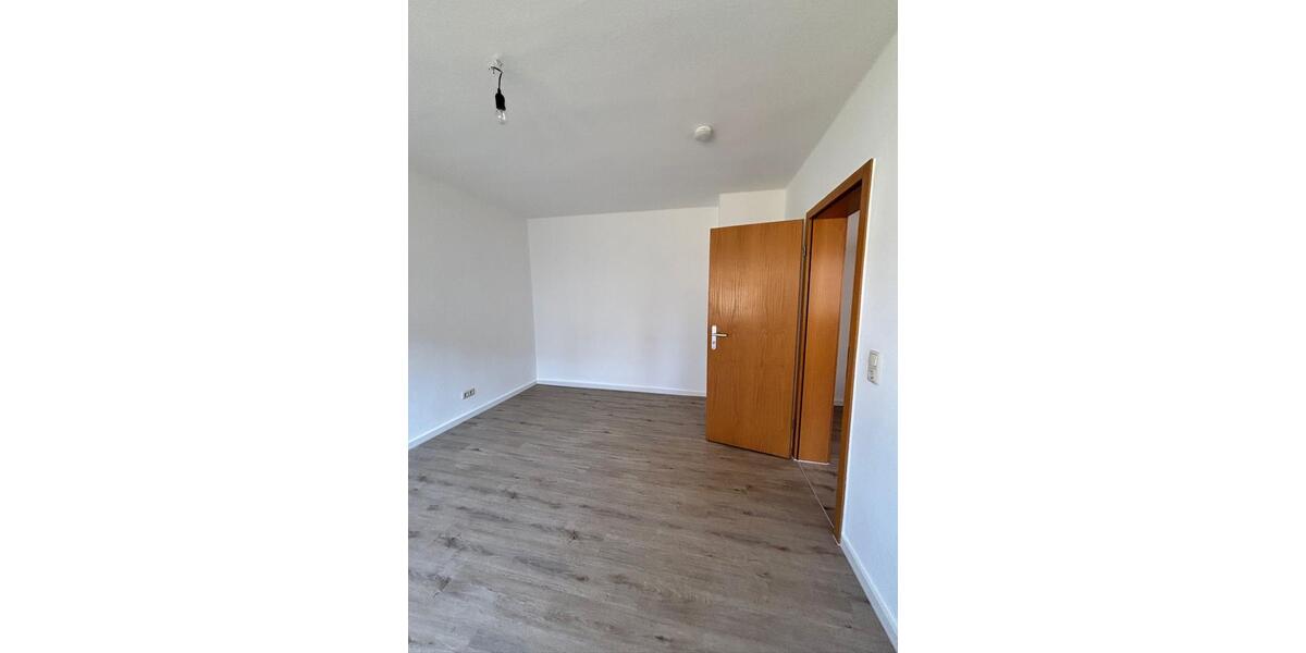 Hochparterre Gera Debschwitz - 2 Zimmer, 48 m&sup2;, 500&euro; | Angebot:26338478