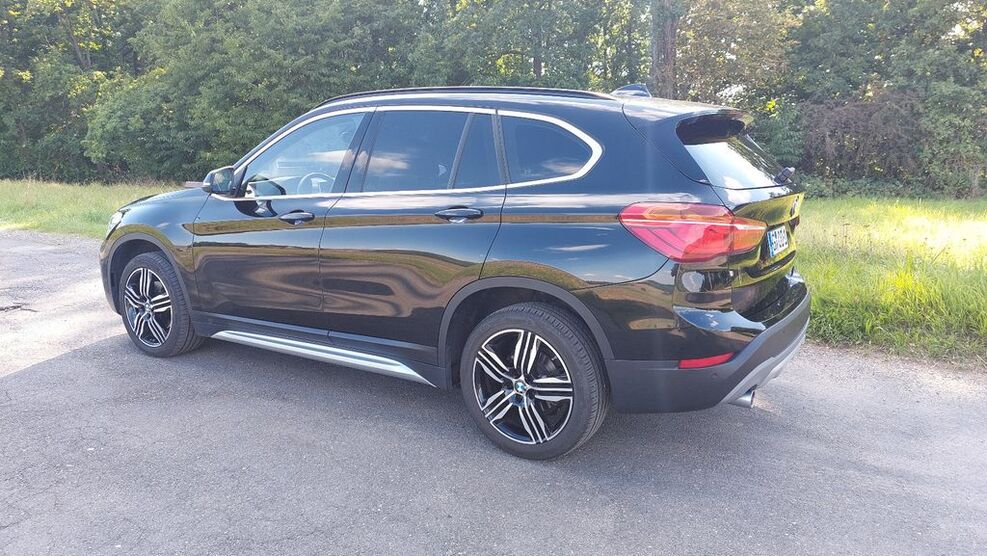 BMW X1 90.000 km 21.100 € Gera 07551