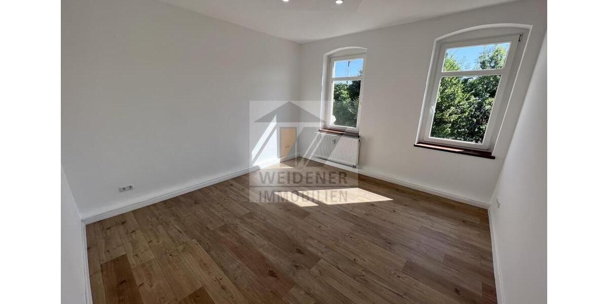 Sanierte 4-Raum-Wohnung mit Balkon und Einbauküche! 4 zimmer