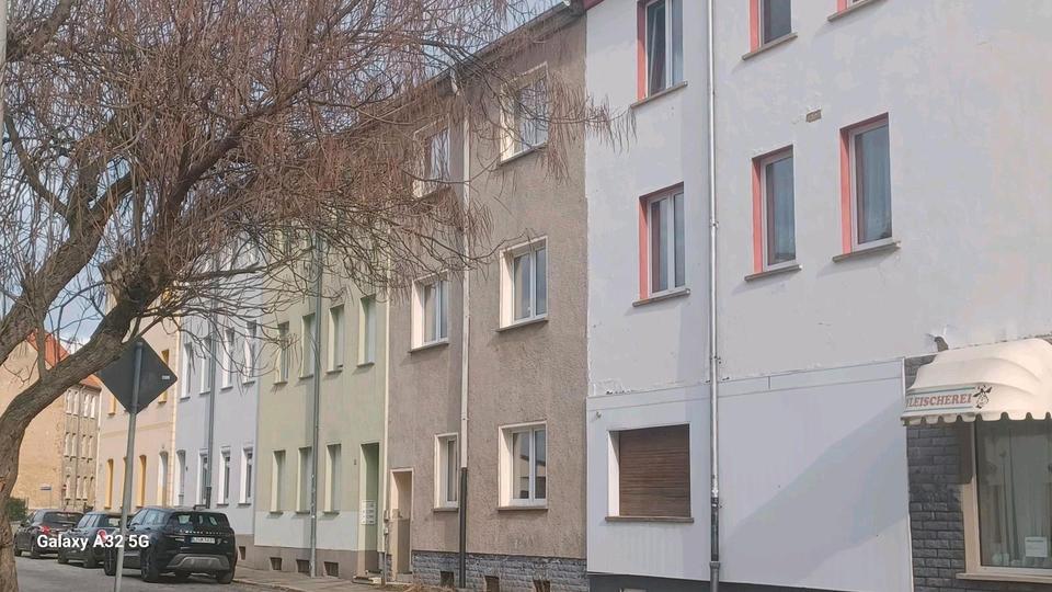 Reihenhaus Meuselwitz - 8 Zimmer, 180 m&sup2;, 88.000&euro; | Angebot:26102820