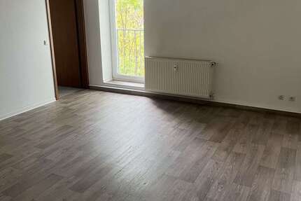 Wohnung Gößnitz - 3 Zimmer, 91 m&sup2;, 45.000&euro; | Angebot:27009301