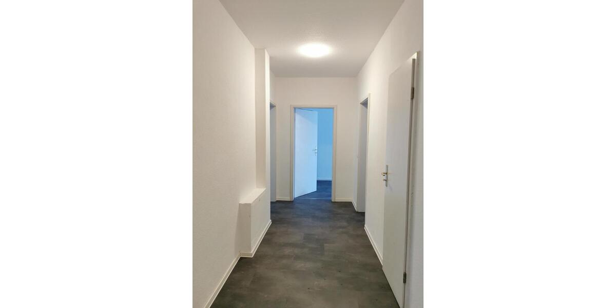 Erdgeschoßwohnung Gera Debschwitz - 3 Zimmer, 92 m&sup2;, 590&euro; | Angebot:26060314