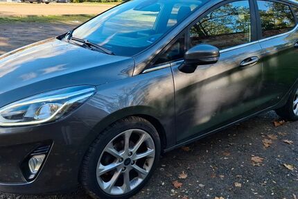 Ford Fiesta 30.000 km 13.200 &euro; Osterfeld 06721