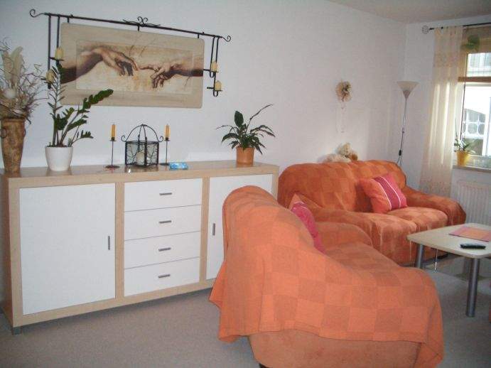 Etagenwohnung Zeulenroda-Triebes Zeulenroda - 2 Zimmer, 70 m&sup2;, 390&euro; | Angebot:26345775