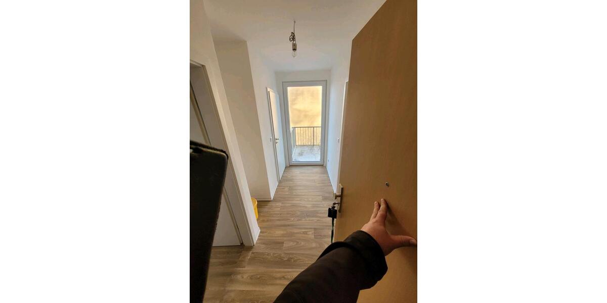 Etagenwohnung Crimmitschau - 2 Zimmer, 50 m&sup2;, 440&euro; | Angebot:25305399