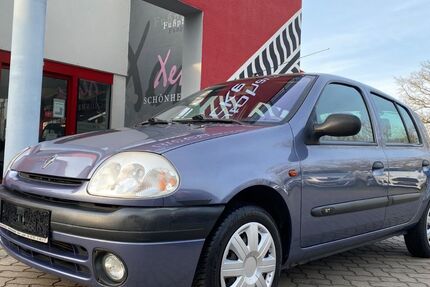 Renault Clio 116.000 km 2.490 &euro; Gera 07549