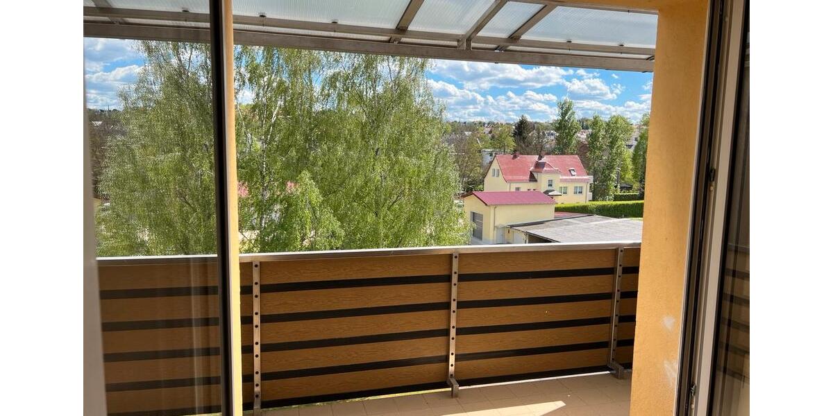 Dachgeschoßwohnung Altenburg - 3 Zimmer, 58 m&sup2;, 55.000&euro; | Angebot:27017040