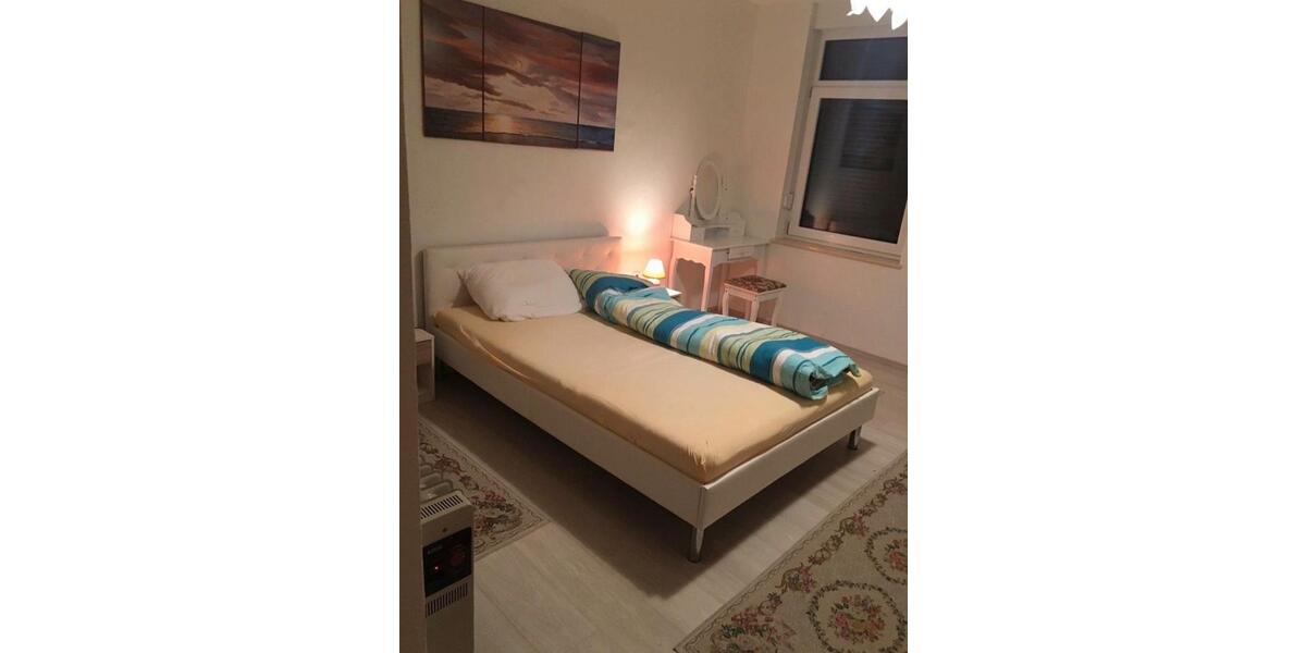 Reihenhaus Crimmitschau - 12 Zimmer, 230 m&sup2;, 85.000&euro; | Angebot:27001689