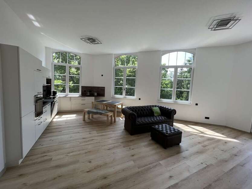 Wohnung zum Mieten in Zwickau 1.399 € 136.25 m²