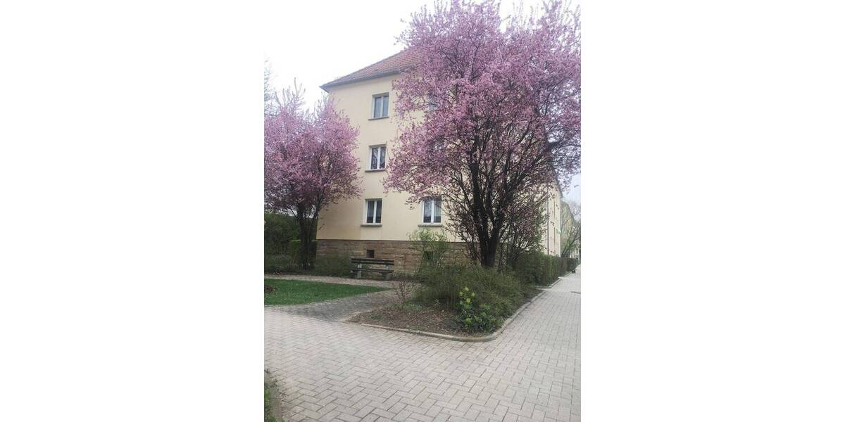 Etagenwohnung Gera Leumnitz - 3 Zimmer, 63 m&sup2;, 345&euro; | Angebot:26826607