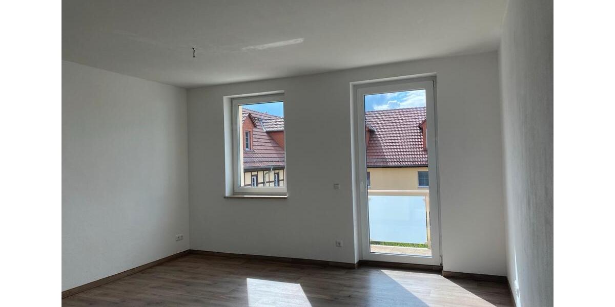 Etagenwohnung Ronneburg - 3 Zimmer, 80 m&sup2;, 900&euro; | Angebot:26040101