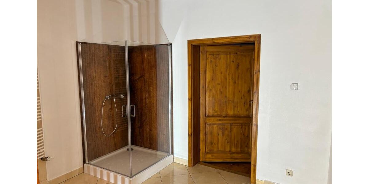 Terrassenwohnung Stadtroda - 3 Zimmer, 80 m&sup2;, 660&euro; | Angebot:26143663