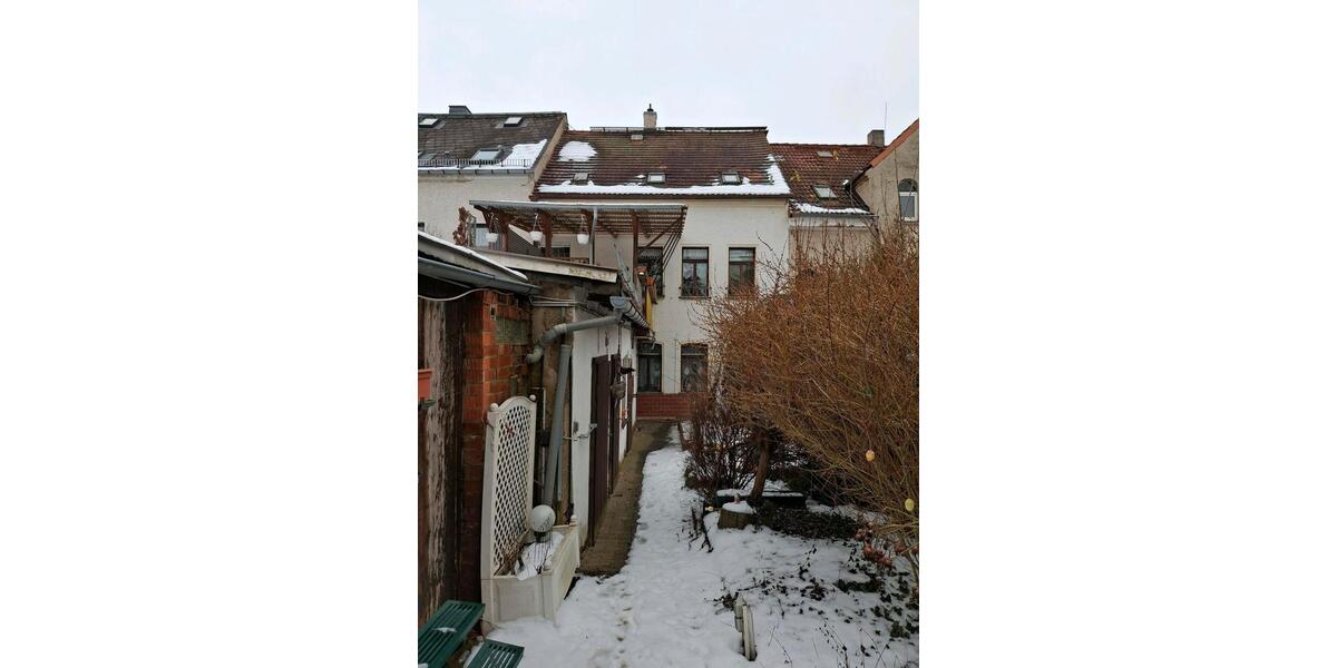 Reihenhaus Werdau - 5 Zimmer, 100 m&sup2;, 65.000&euro; | Angebot:24829937