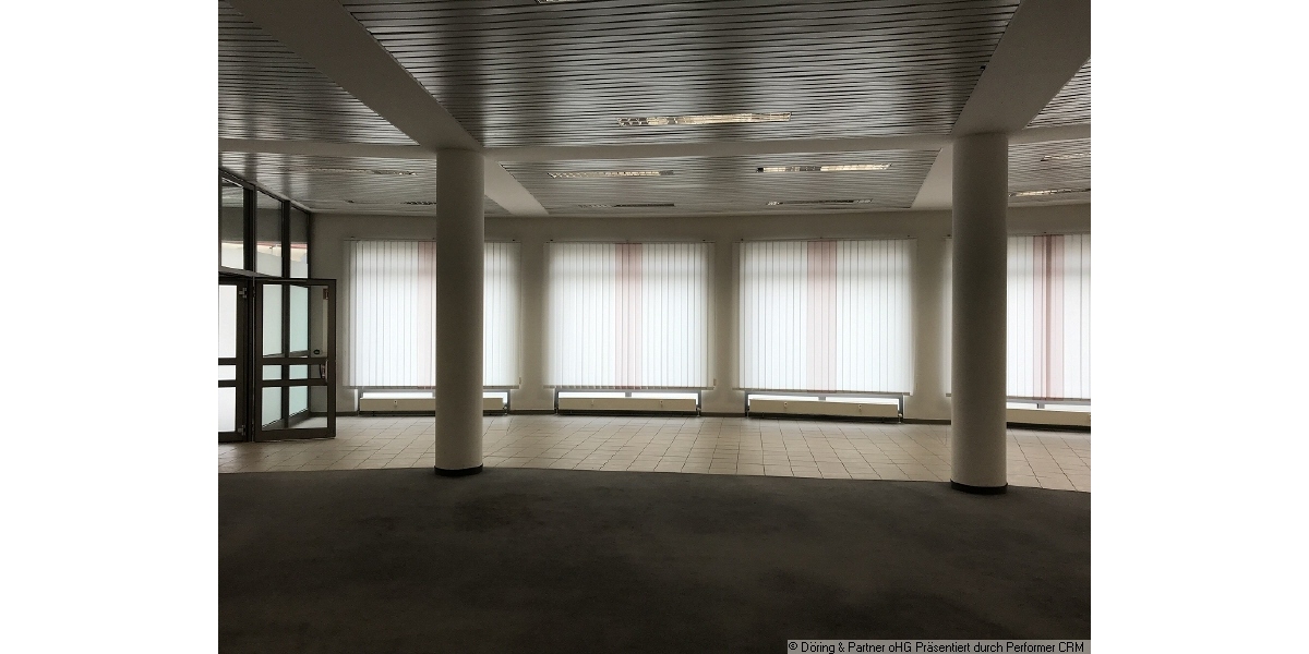 heller Laden in zentraler und verkehrsgünstiger Lage im Zentrum von Gera - Gewerbeobjekt Gera Zentrum | Angebot:27070943