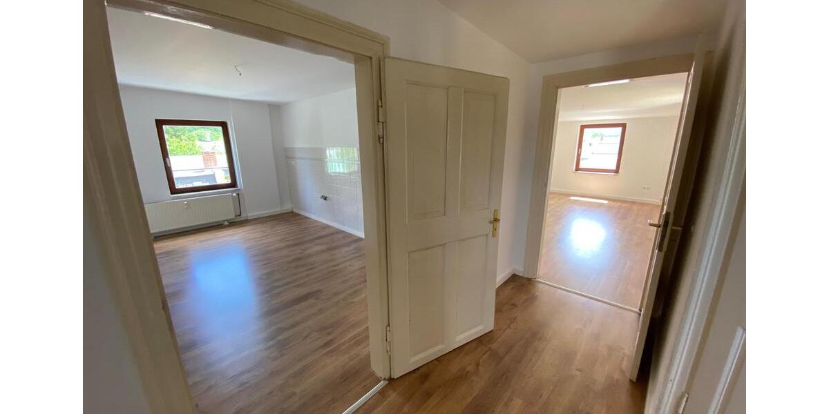 Dachgeschoßwohnung Greiz - 2 Zimmer, 68 m&sup2;, 340&euro; | Angebot:26462523