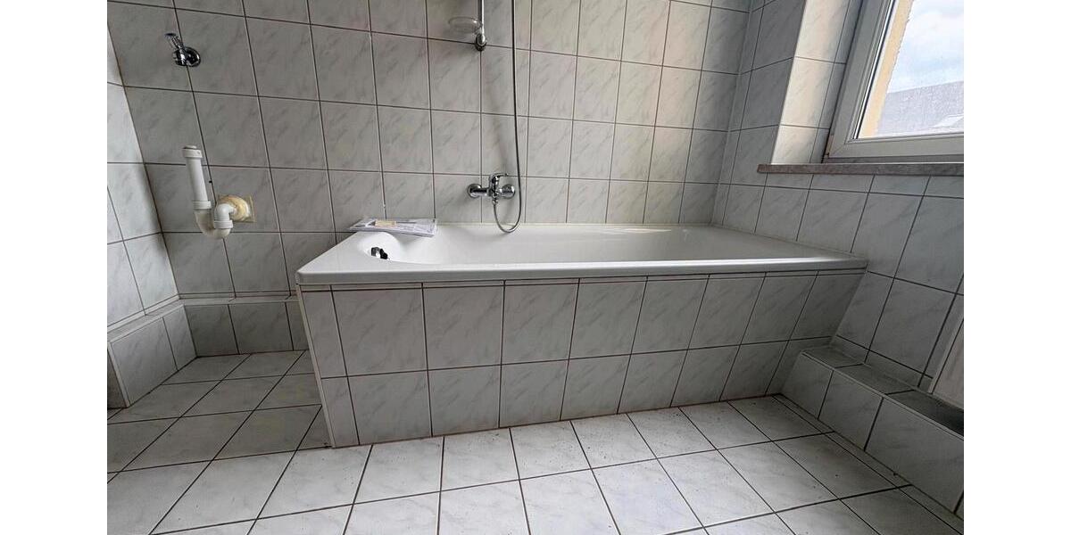 Etagenwohnung Werdau - 4 Zimmer, 92 m&sup2;, 500&euro; | Angebot:26529823