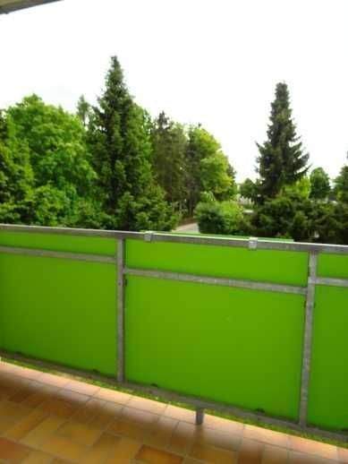 Saniert und neu möbliert - hübsche 3-Zimmer-Eigentumswohnung im Hochparterre in Hohenleuben zu verkaufen 3 zimmer