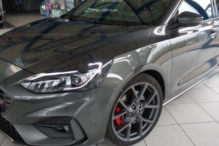 Ford Focus 81.350 km 24.250 &euro; Triptis 07819