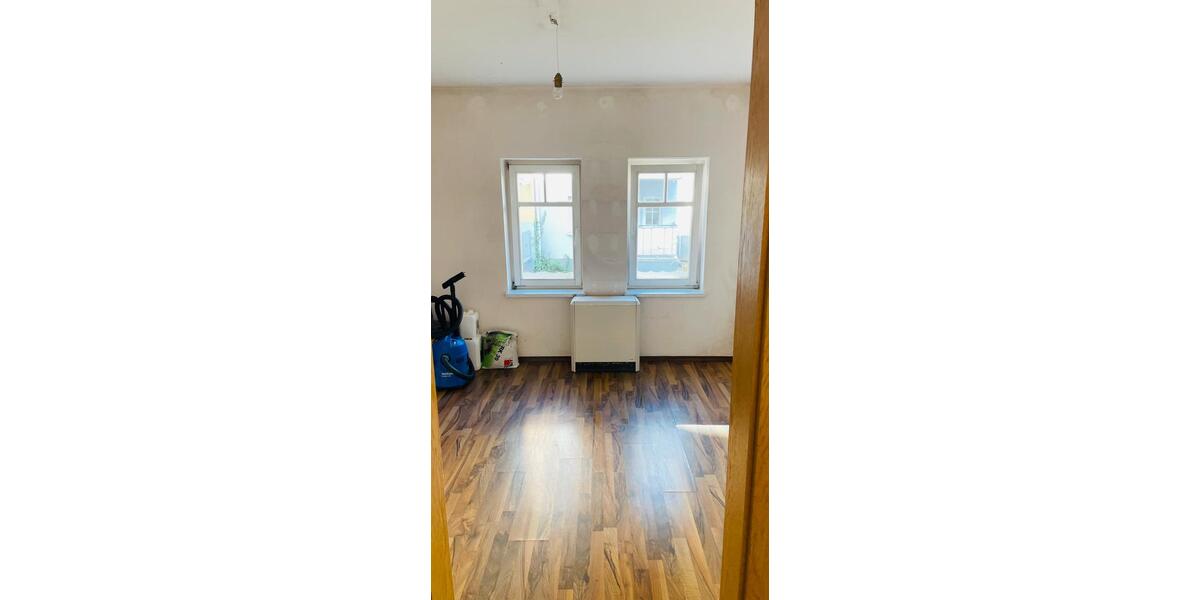 Erdgeschoßwohnung Weida - 3 Zimmer, 68 m&sup2;, 35.000&euro; | Angebot:27188462
