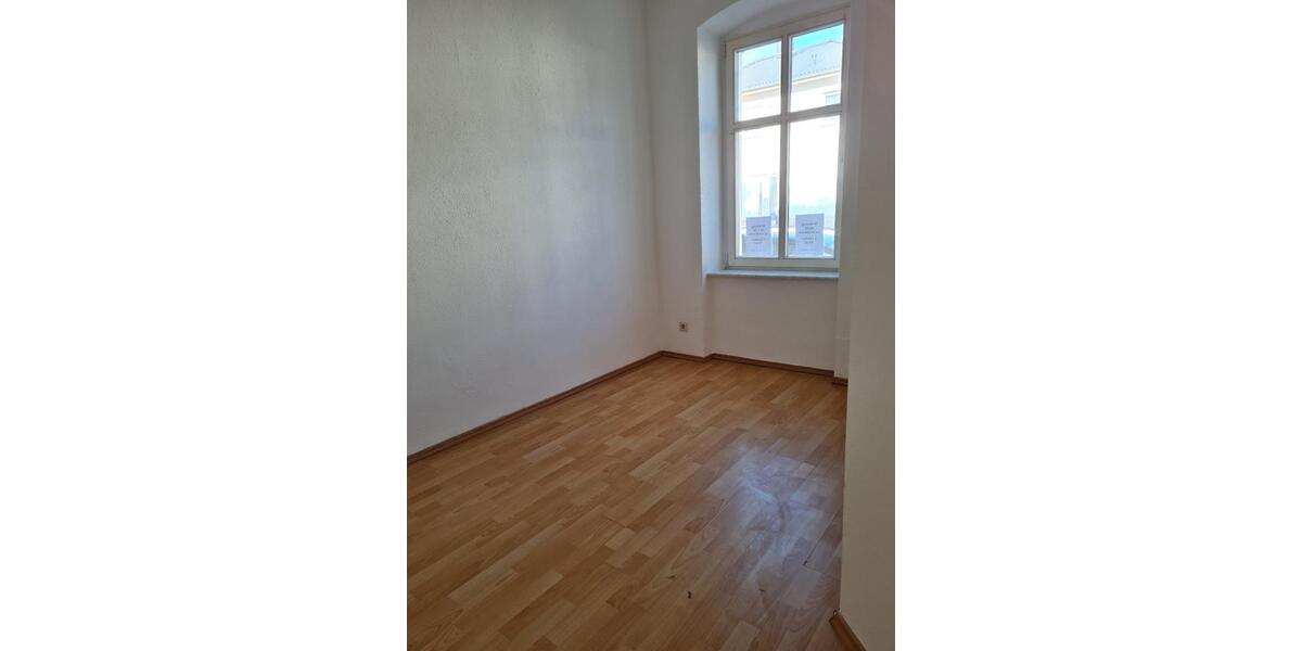 Erdgeschoßwohnung Gera Debschwitz - 3 Zimmer, 60 m&sup2;, 345&euro; | Angebot:25714571