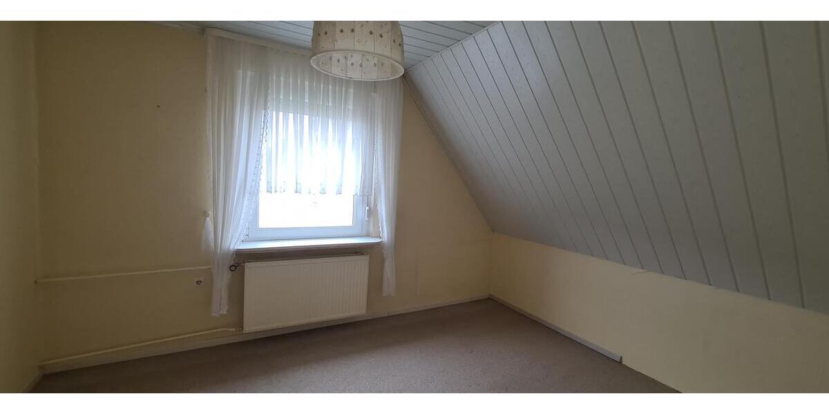 Einfamilienhaus in sehr ruhiger Dorflage, sofort beziehbar - Einfamilienhaus Hermsdorf | Angebot:26095731